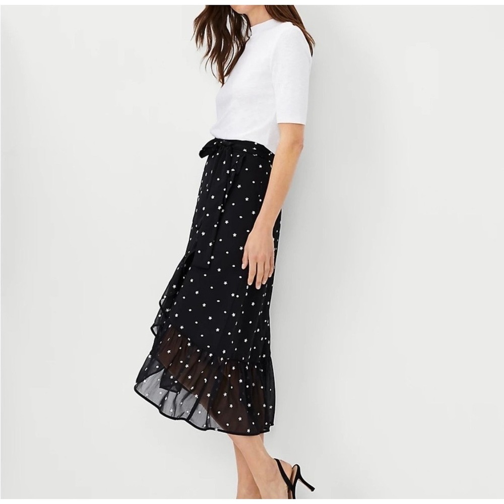 NWT Ann Taylor Black White Star Embroidered Ruffle Faux Wrap Midi Skirt Size 4